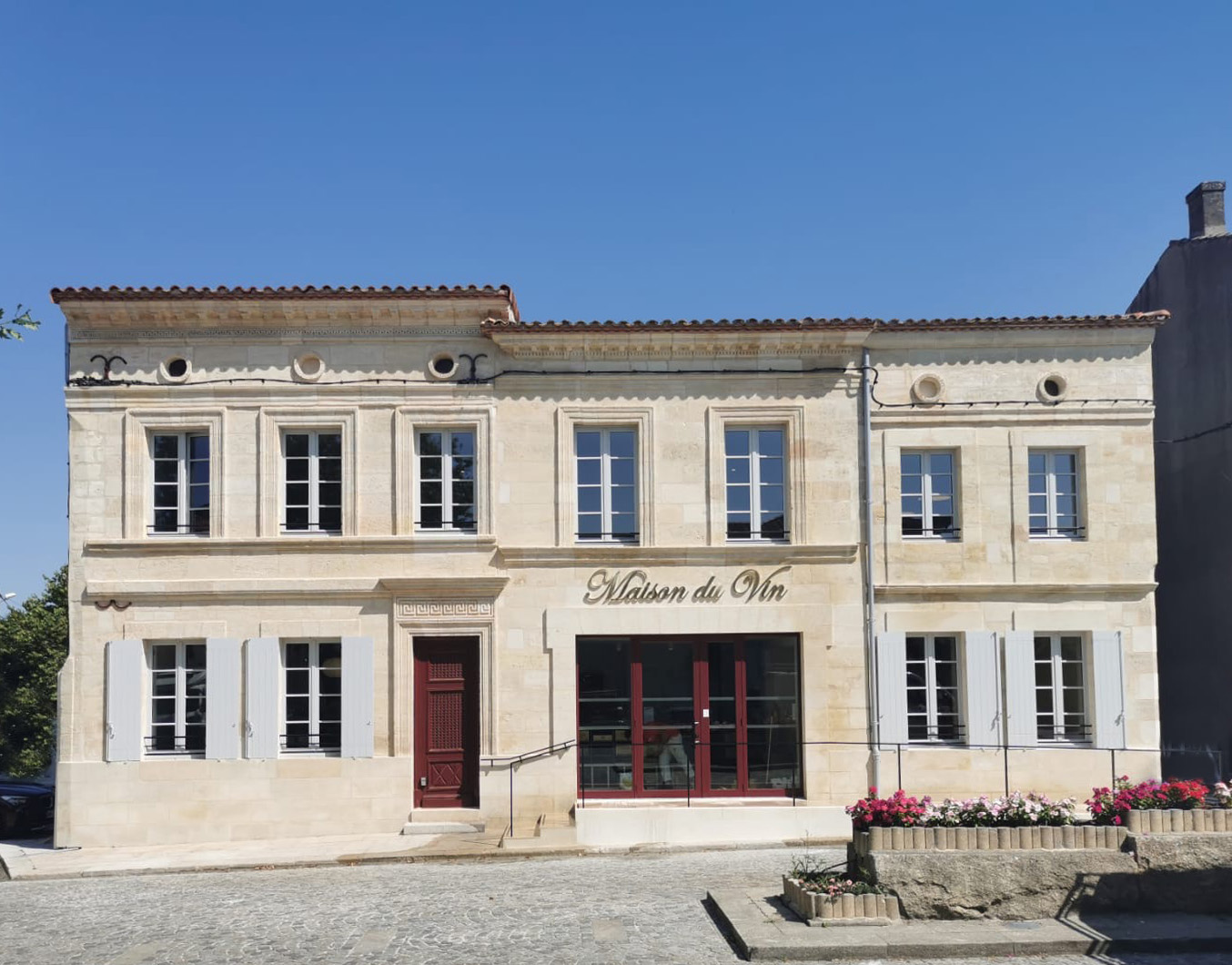 MAISON DU VIN 02